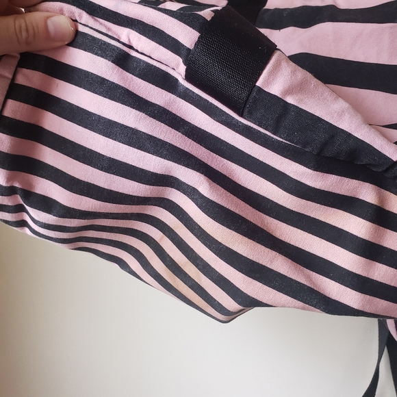 Victoria Secret Weekender Duffle Bag - Picture 4 of 4